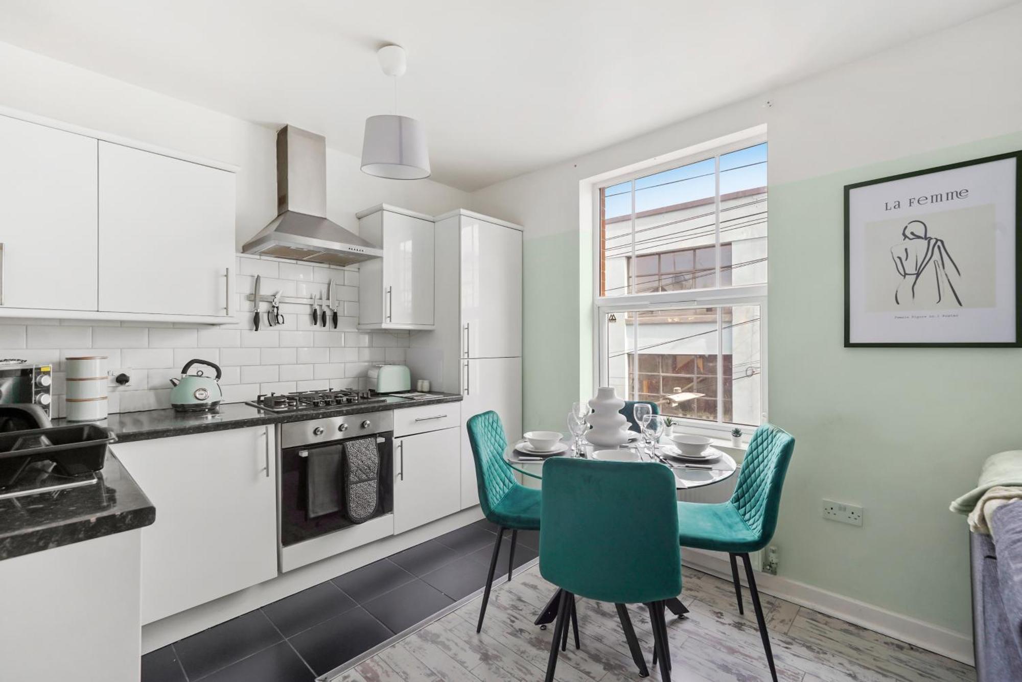 The Elegant Gem - Sleeps 6 Apartment *