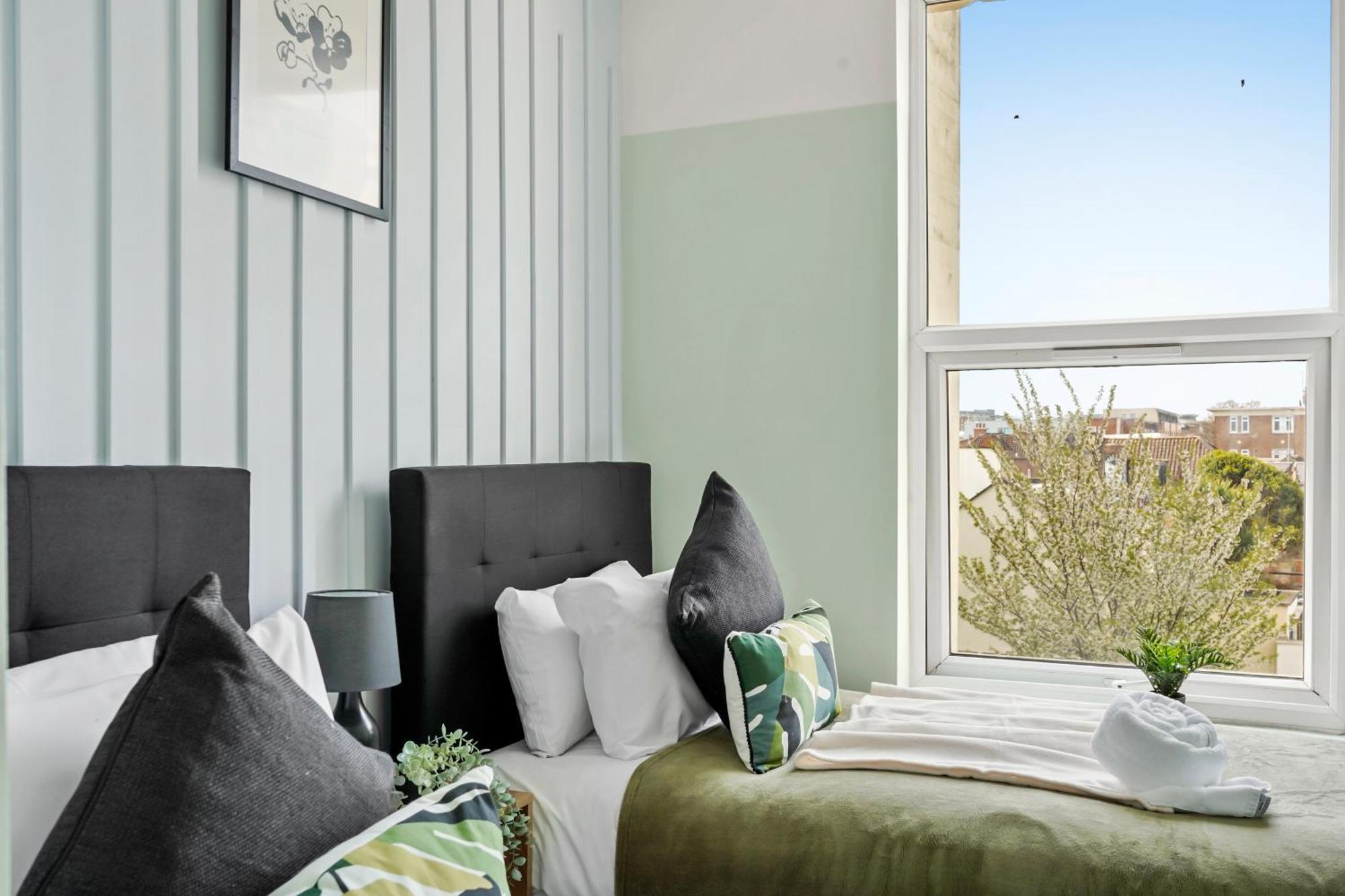 Apartment The Elegant Gem - Sleeps 6 Bristol