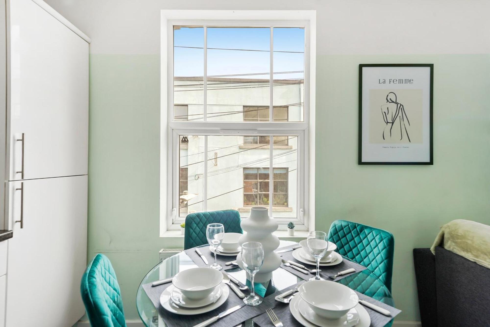 The Elegant Gem - Sleeps 6 Bristol